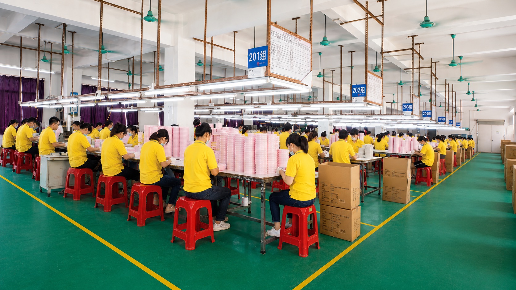 Packing at Jingxing Packaging factory